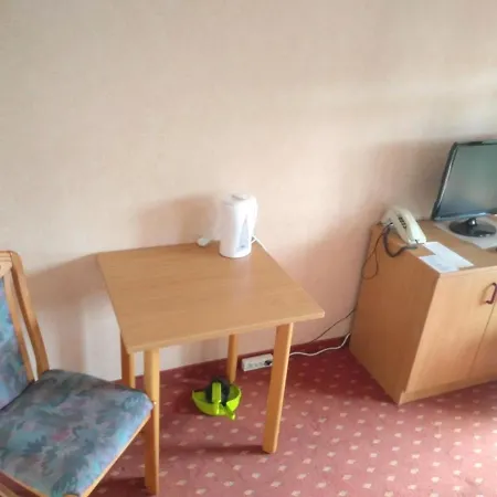 Privates Monteurzimmer Im Hotel Riesberghof Lindberg アパート リントベルク