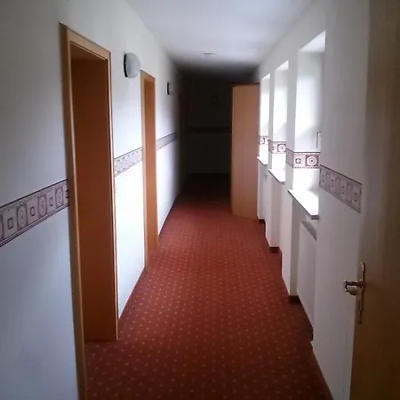 Privates Monteurzimmer Im Hotel Riesberghof Lindberg アパート リントベルク