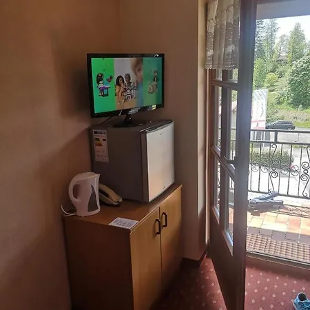 Privates Monteurzimmer Im Hotel Riesberghof Lindberg * リントベルク