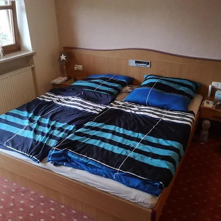 Privates Monteurzimmer Im Hotel Riesberghof Lindberg * リントベルク