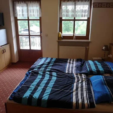 Privates Monteurzimmer Im Hotel Riesberghof Lindberg *