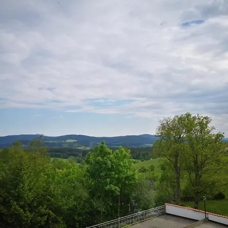 アパート Privates Monteurzimmer Im Hotel Riesberghof Lindberg リントベルク
